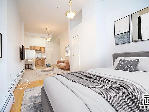 4th image of 1719 E 8th St #1G