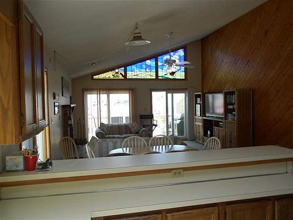5th image of 234 40th St #W