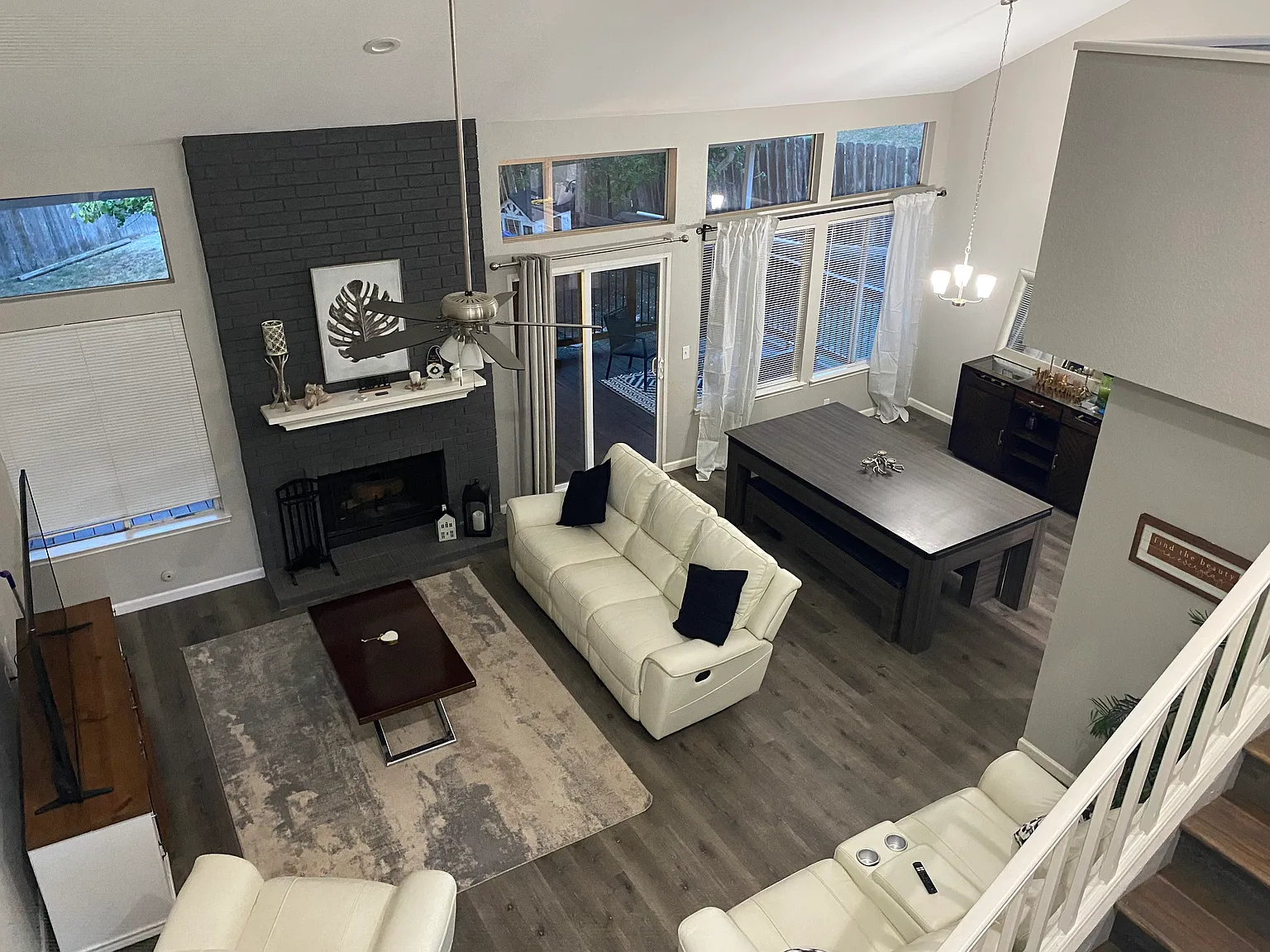 4 bed, 2213 sqft, $3,000 — Photo 2