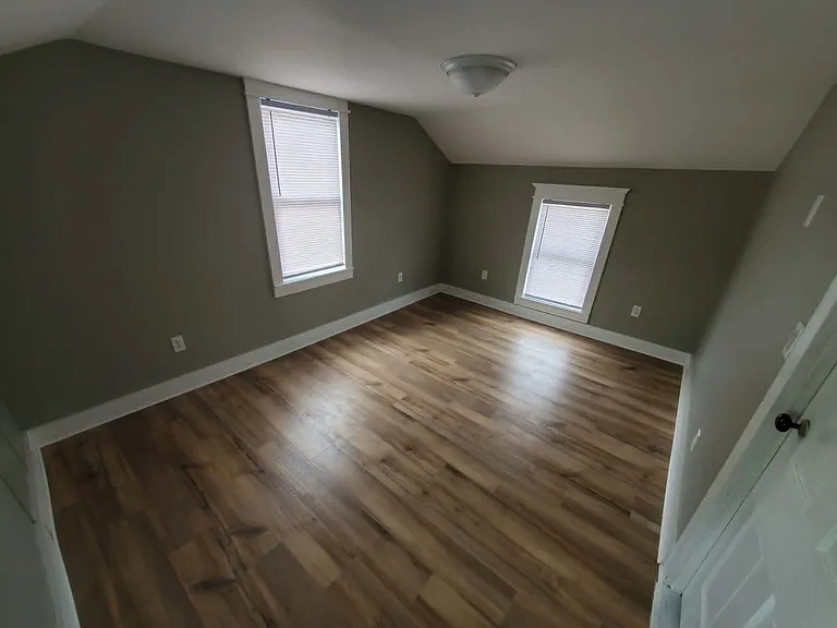 208 W Candise St — Photo 29