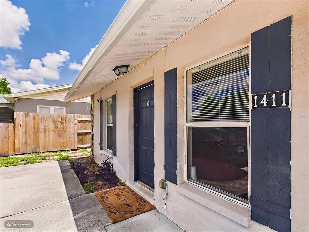 3 bed, 1.0 bath, 809 sqft, $1,750 — Photo 2