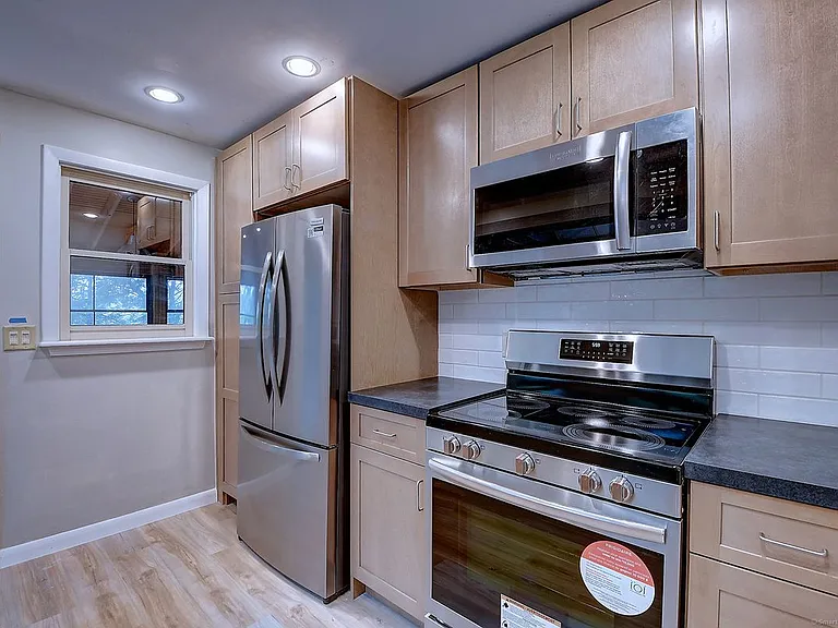 96 Indian Spring Rd — Photo 4