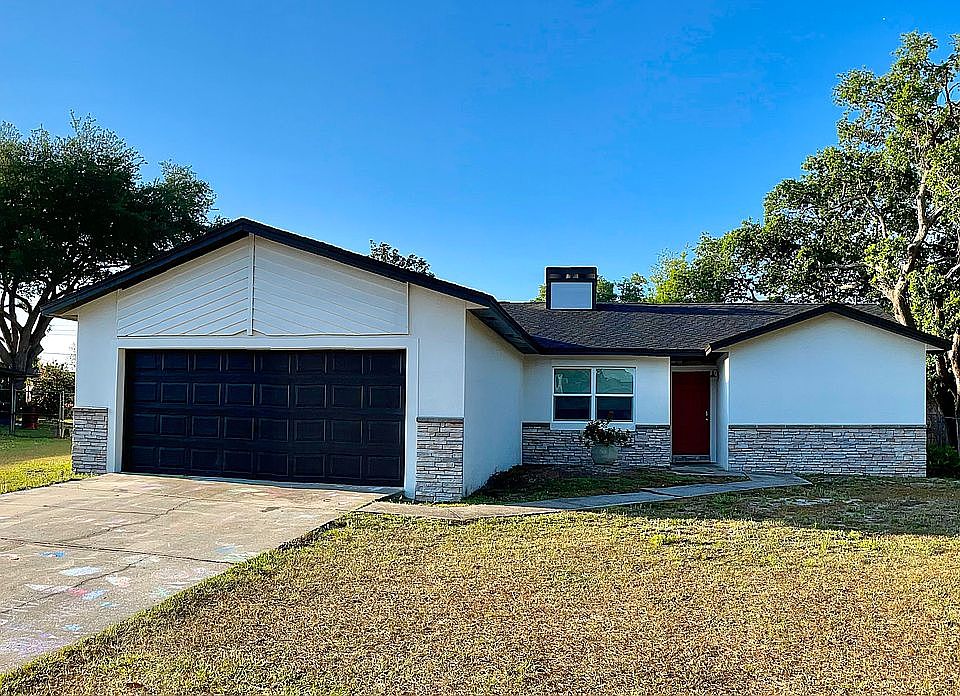 2nd image of 3625 Dovetail Ln S