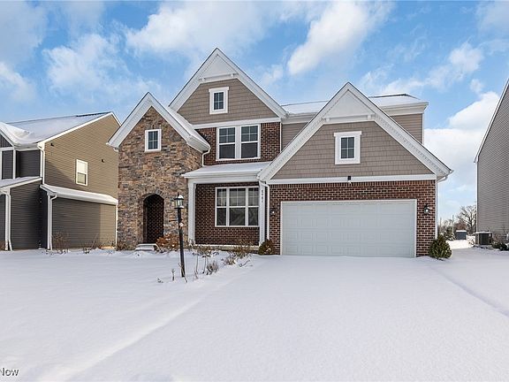 2nd image of 8981 Leatherleaf Dr