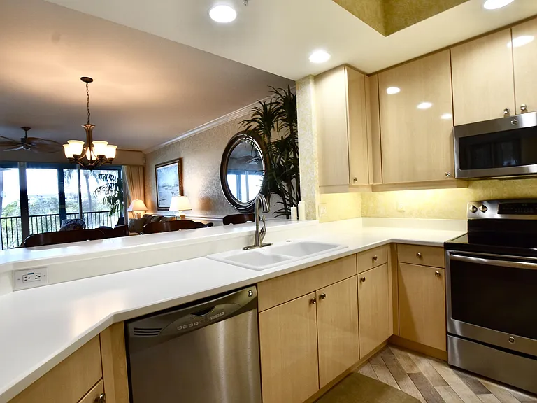 430 Cove Tower Dr #1-302-1 — Photo 19