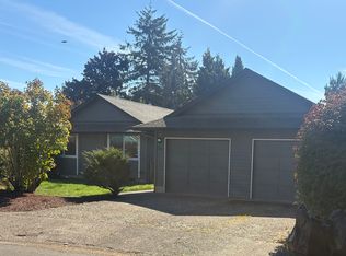 2881 Applewood Ln #1, Eugene, OR 97408