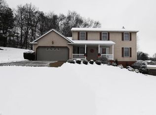 2671 Paprika Cir NW, Uniontown, OH