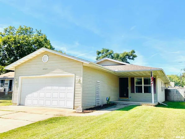 14525 N Edgewater Dr, Chillicothe, IL 61523