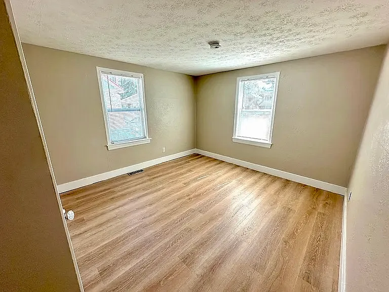 11 Benoit Ave — Photo 6