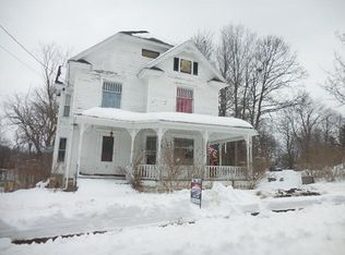 33 Dolbeer St, Perry, NY 14530