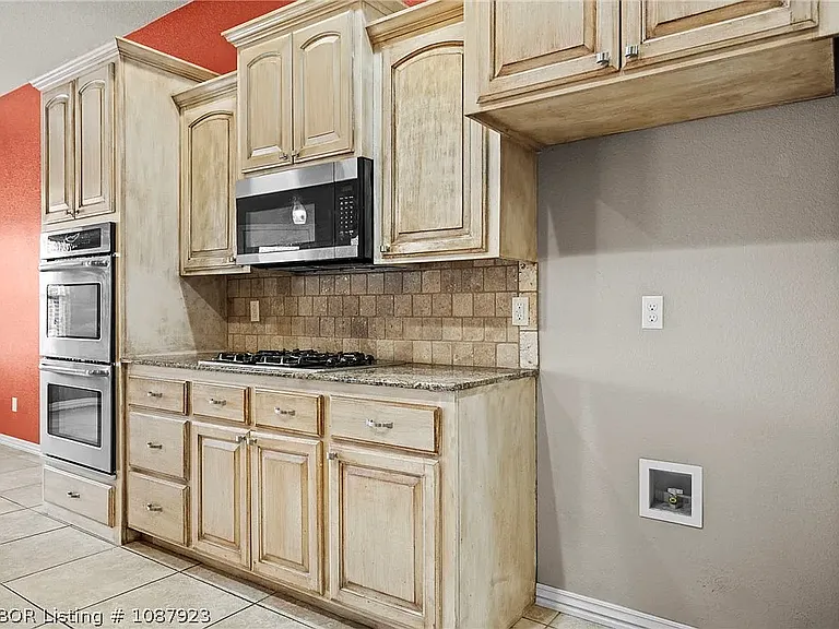 124 Signature Dr — Photo 7