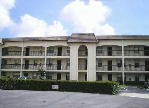1st image of 313 Lake Cir APT 312