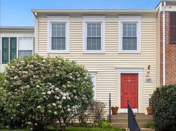 127 Sloop Ct, Gaithersburg, MD 20877