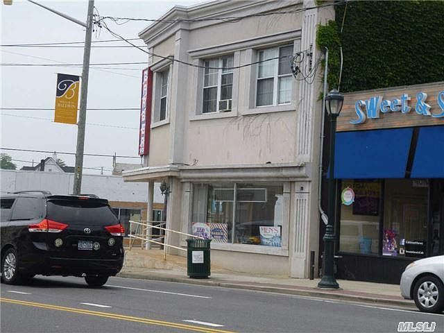 2nd image of 2431 Grand Ave