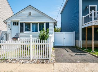 118 Ocean Ave, Middletown, NJ 07748