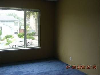 4th image of 1052 Glacier Ave