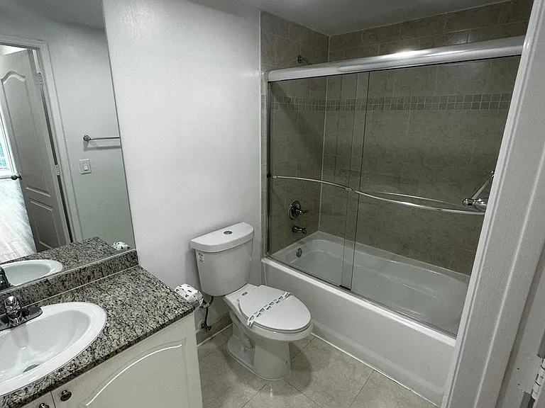 17000 N Bay Rd #910 — Photo 7