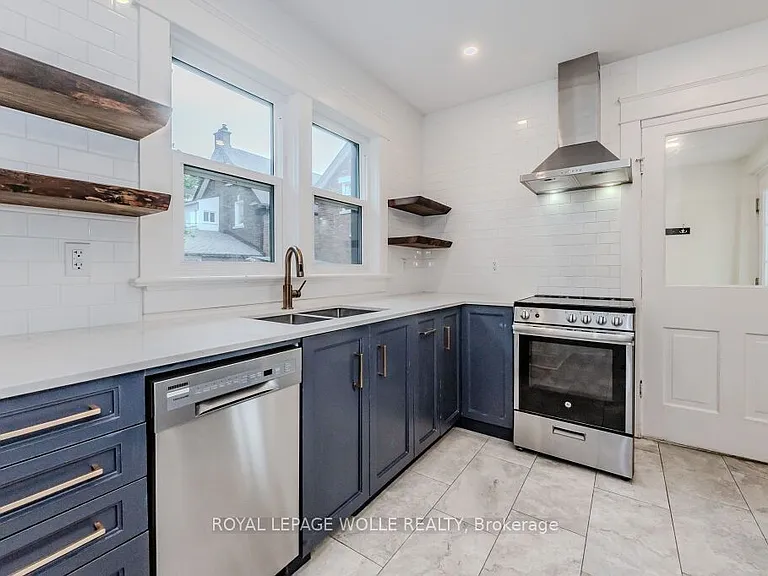 76 Wellington St N #A — Photo 3