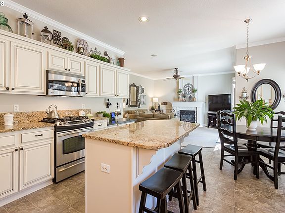 3rd image of 13550 SW Liden Dr