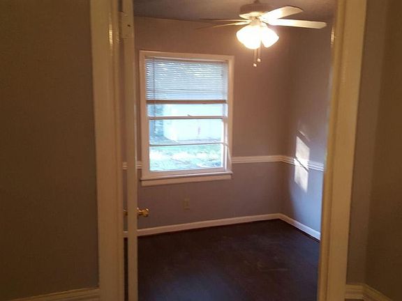 4th image of 1120 Leyenda Dr