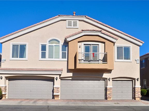 3rd image of 2348 Yellowstone Creek Dr Unit 102