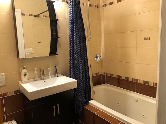 Rented by Friedman Roth Realty | media 13