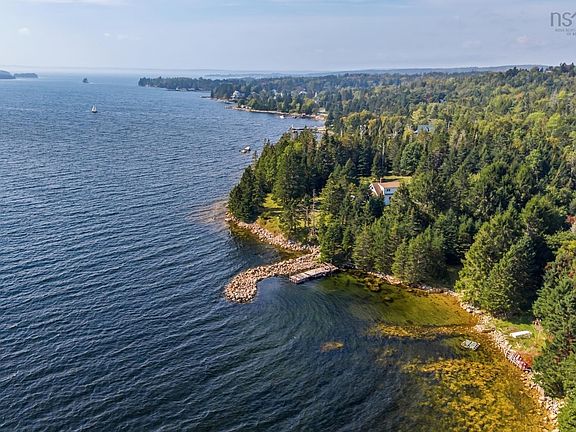 2nd image of 6850 Saint Margarets Bay Rd