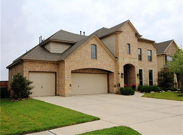 1st image of 27319 Royal Canyon Ln
