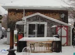 5 Fairlawn Ave, Fairhaven, MA 02719