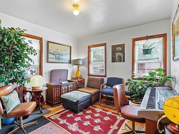 4th image of 2478 N Fratney St #2478A