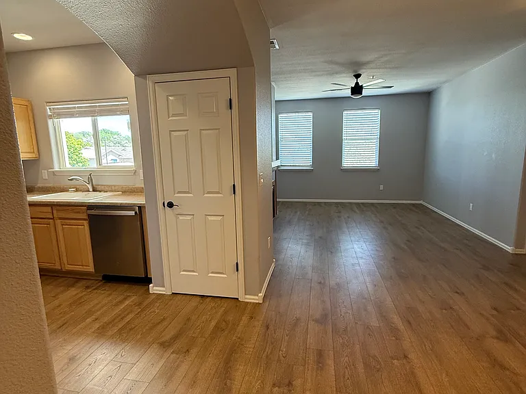 2491 Fountain Greens Pl #B-7 — Photo 23
