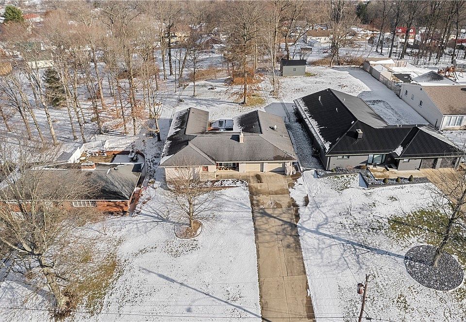 1st image of 112 Woodland Park