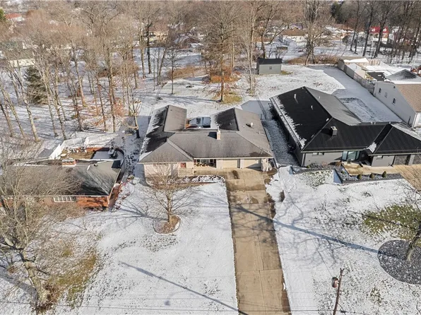 112 Woodland Park, Wintersville, OH 43953