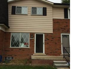 51210 Cathryn Ct, Chesterfield, MI 48047