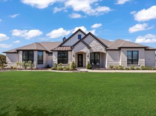 235 Winchester St, Van Alstyne, TX 75495