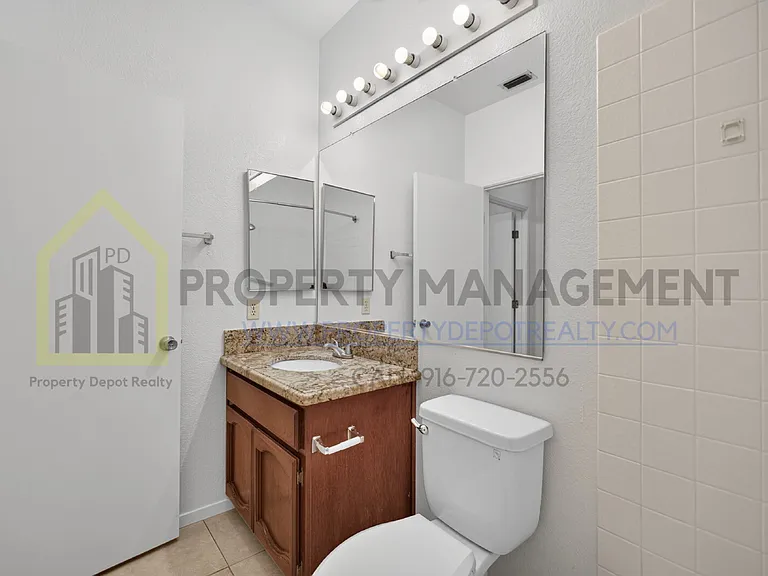 8072 Bothwell Dr — Photo 37
