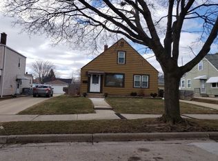 3769 S 20th Pl, Milwaukee, WI 53221