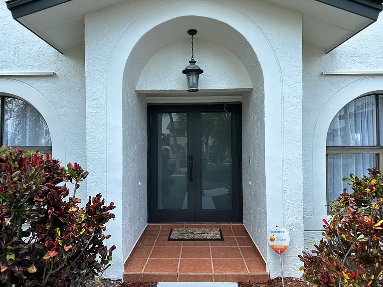 13925 SW 157th St — Photo 4