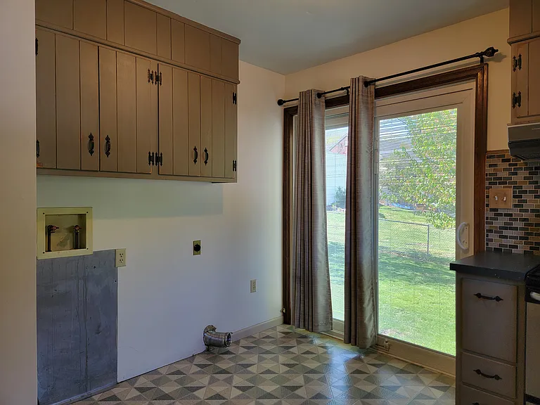 125 Gerhart Ave — Photo 11