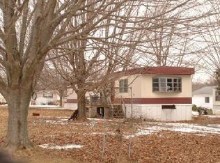 10701 Hiawatha Dr, Hillsboro, OH 45133