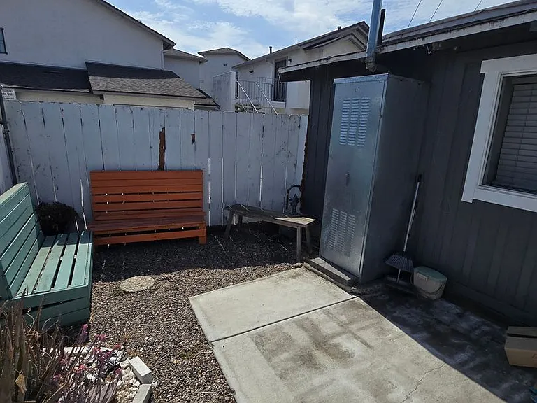Normal Heights Recessed Studio w/ Solar + Private Gated Yard — Photo 11