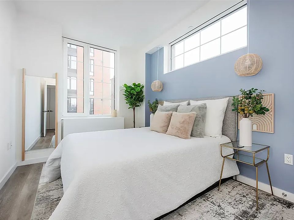 1st image of 1856 Park Ave #12C