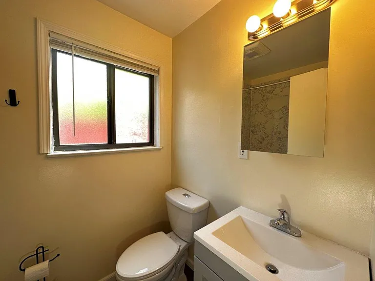 1618 Milvia Street — Photo 10