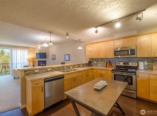 262 Oyhut Bay Blvd SW UNIT 305, Ocean Shores, WA 98569