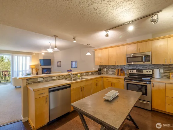 262 Oyhut Bay Boulevard SW #305, Ocean Shores, WA 98569