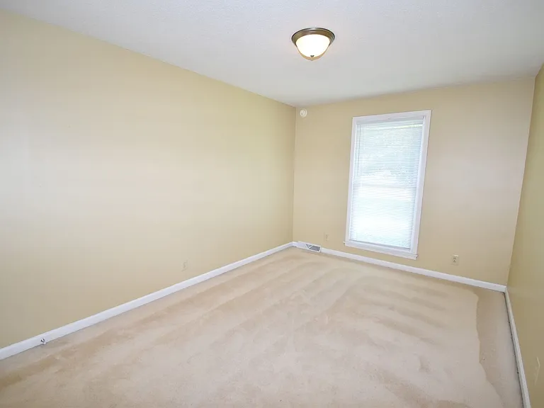 3049 Westchester Dr — Photo 17
