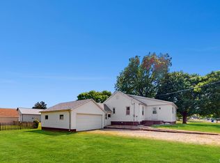 308 E 4th St, Mineral, IL 61344