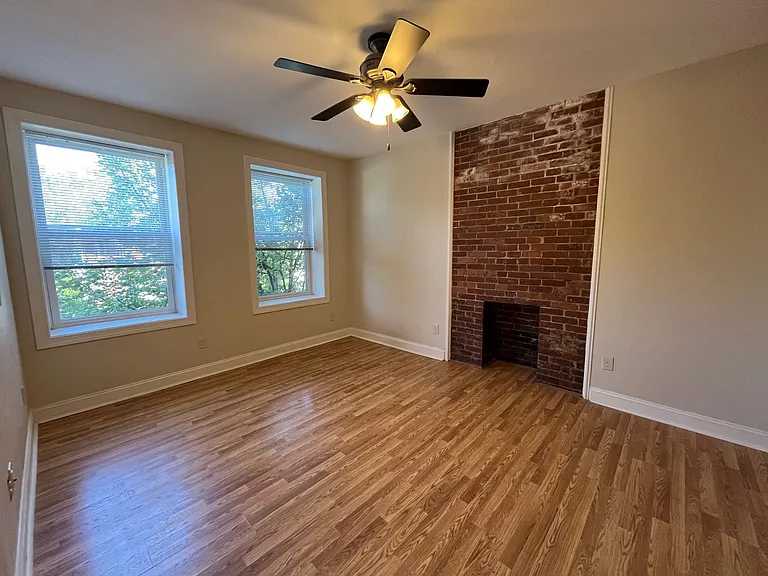 912 Portland St #3 — Photo 17