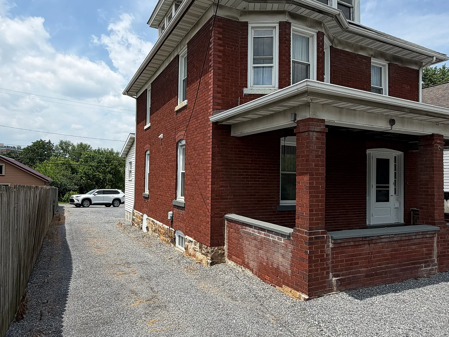 1 bed, 800 sqft, $900 — Photo 2