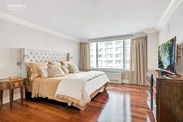 Rented by Sotheby's International Realty